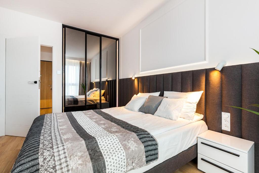 "Nowy Apartament" Sypialnia , Garaz, 1500 M Od Morza, Netflix Danzica Esterno foto