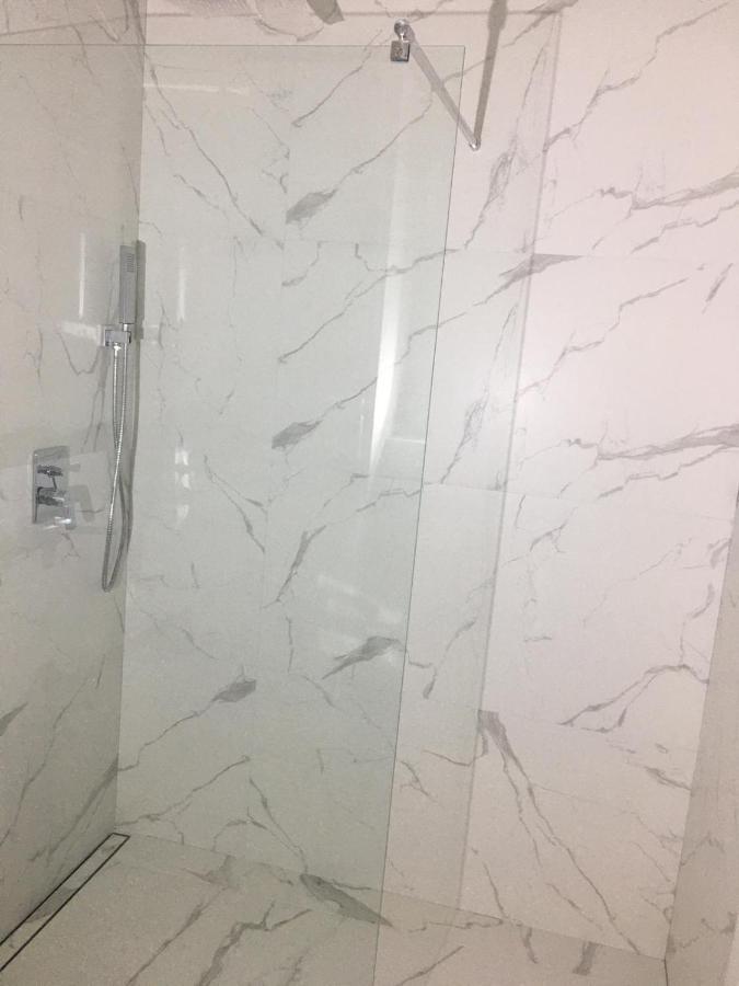 "Nowy Apartament" Sypialnia , Garaz, 1500 M Od Morza, Netflix Danzica Esterno foto